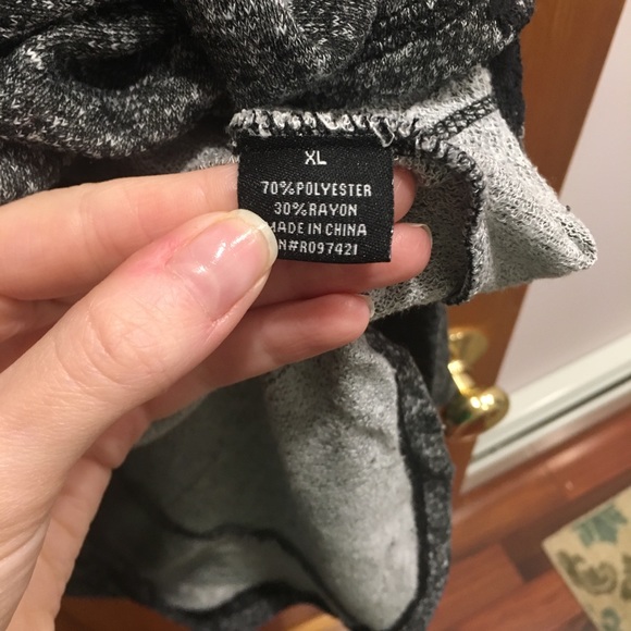 COPY - Sweat with lace detail on front - Picture 3 of 3